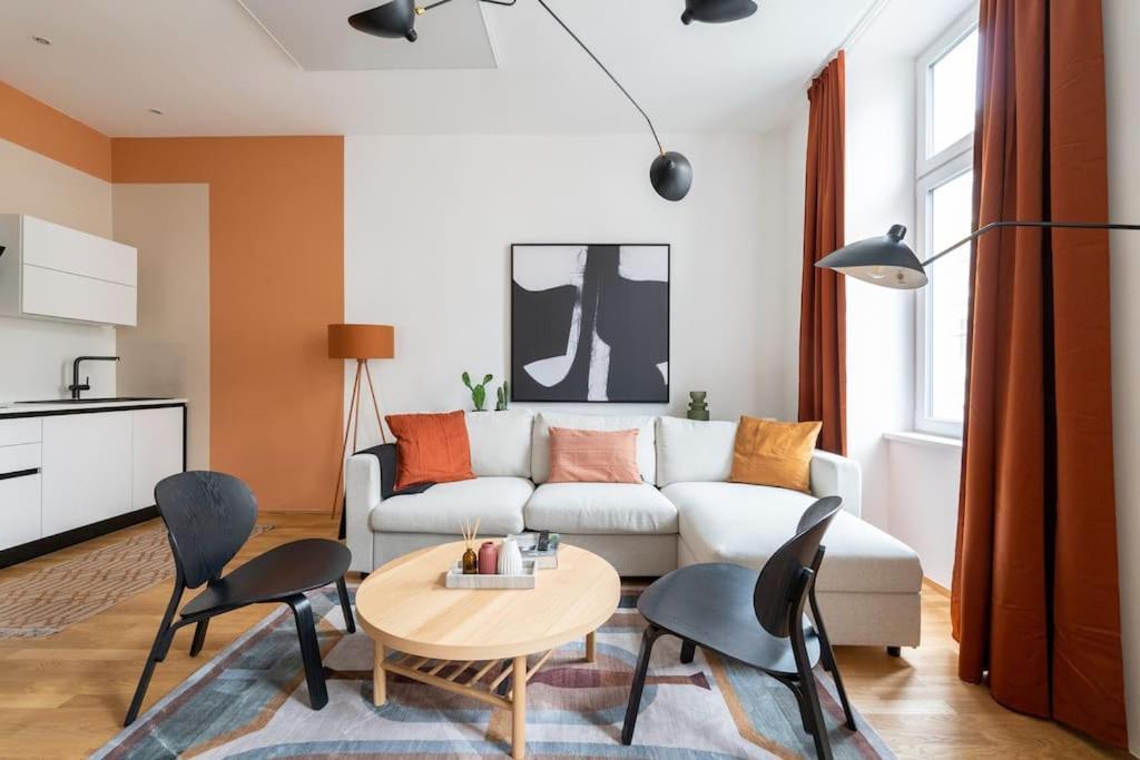Artful 1Br Suite, City Nearby By Hm Вена Экстерьер фото